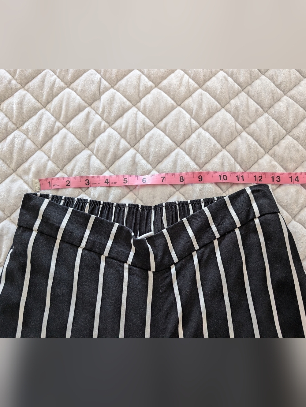 LIKE NEW Old Navy Playa Wide Leg Pants, Black Stripes, Size Small - Picture 3 of 9